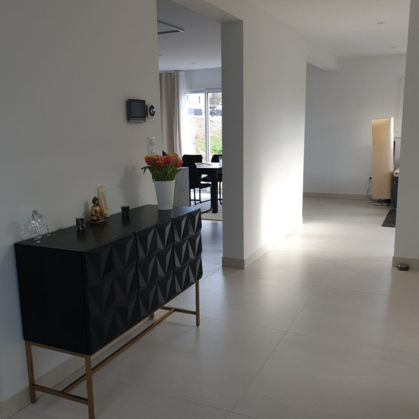 L'élégance d'une maison neuve en Allemagne