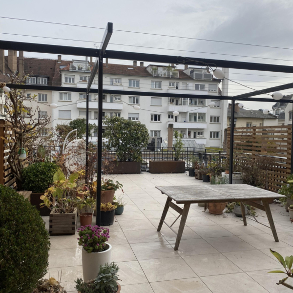 Un extérieur lumineux et chaleureux